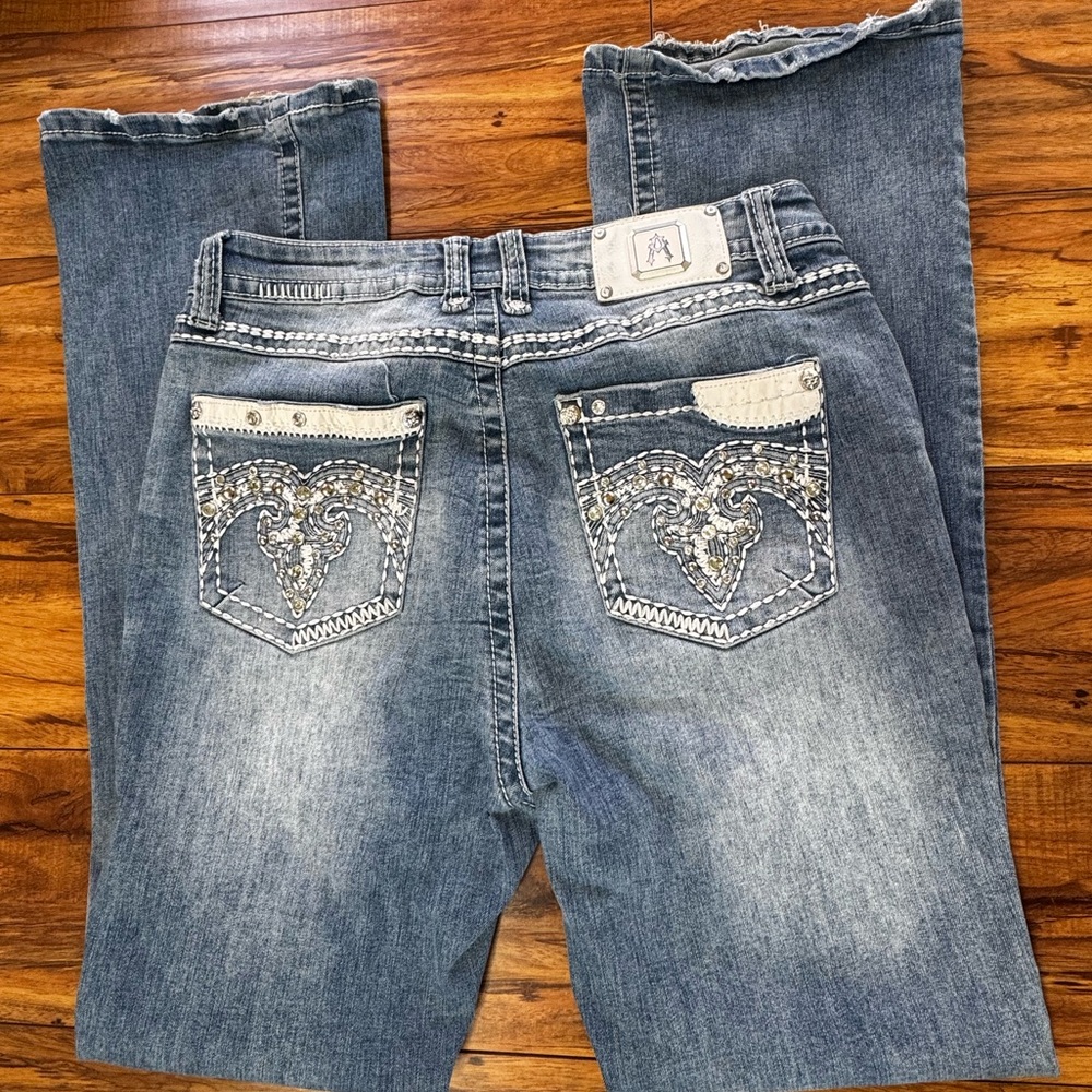 Answer Me Rhinestone Bootcut Jeans Size 32